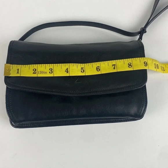 Black Genuine Italian leather cross  body shoulder bag - Picture 13 of 16